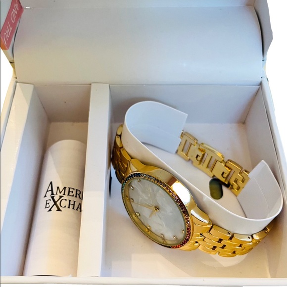 American Exchange Rainbow Rhinestone Wristwatch Goldtone Mother Of Pearl Face - Picture 2 of 4